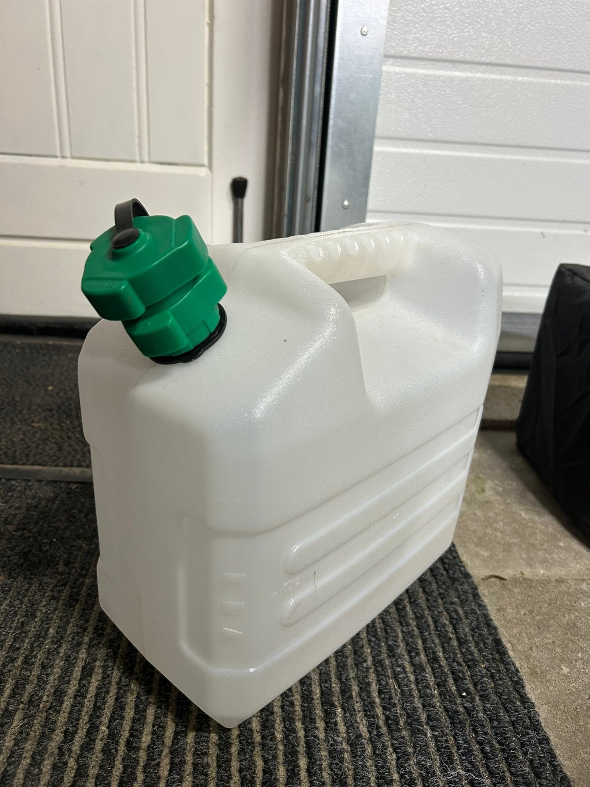 Jerrycan, Tuin en Terras, Regentonnen, Minder dan 75 liter, Ophalen, Gebruikt, Kunststof