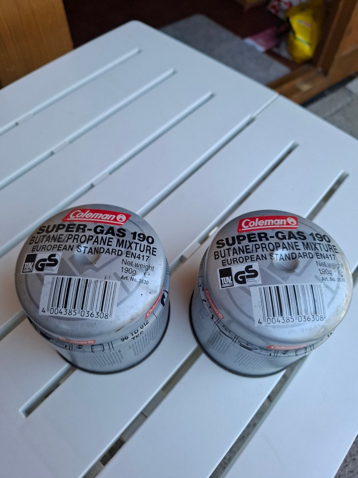 2 nieuwe coleman patronen 190 gram, Ophalen, Nieuw
