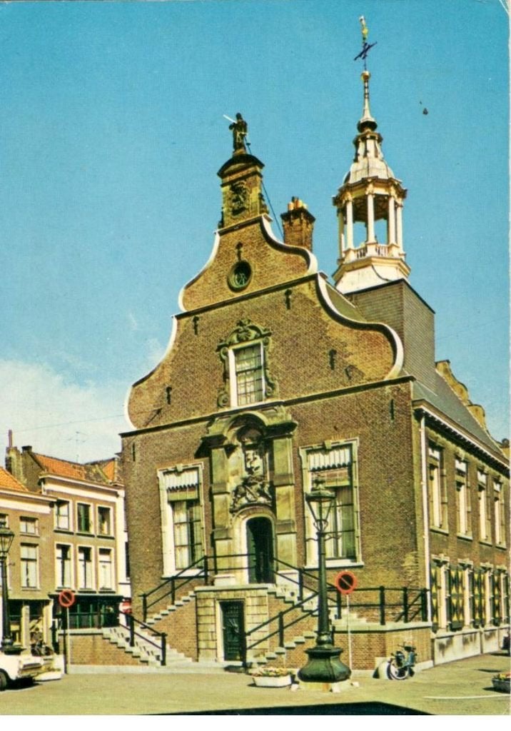 Schiedam Grote markt met stadhuis, Verzenden, 1960 tot 1980, Gelopen, Zuid-Holland