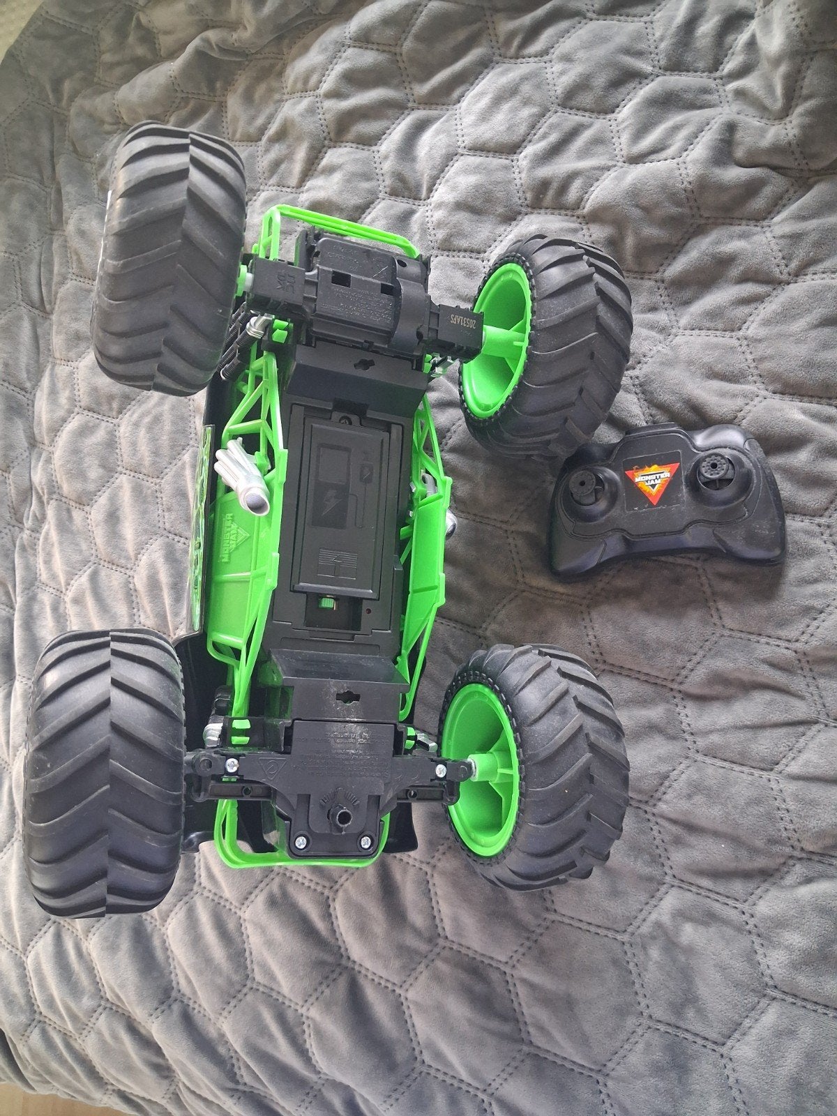 Grave Digger RC Monster Truck met Afstandsbediening, Elektro, Gebruikt, Auto offroad, Ophalen of Verzenden