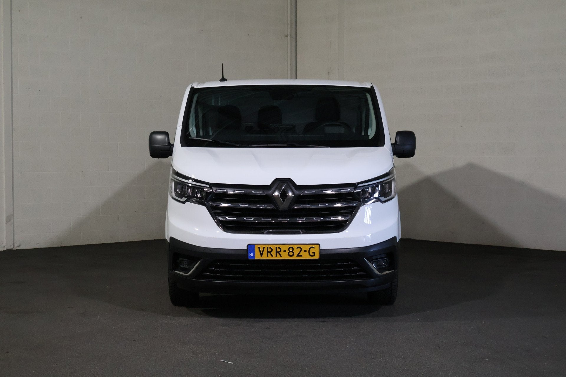 Renault Trafic 2.0 dCi 110pk L1 H1 Inrichting (bj 2022), Voorwielaandrijving, Gebruikt, Euro 6, 4 cilinders