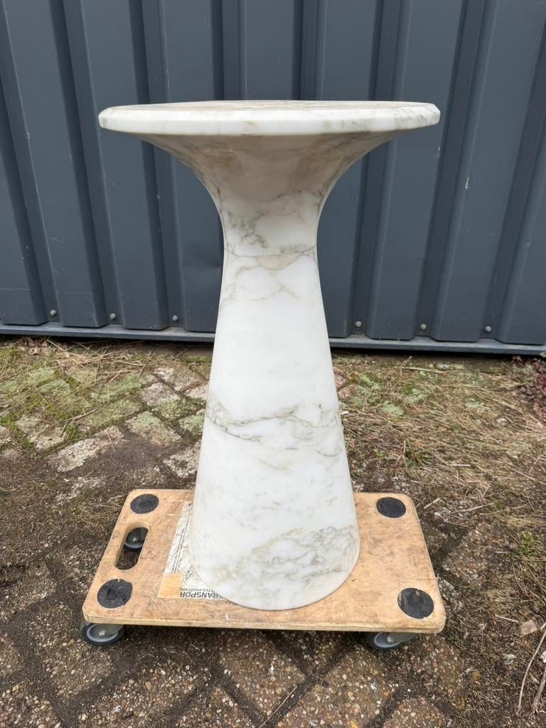 Angelo Mangiarotti design Italy marble base only Nurigarage, Ophalen