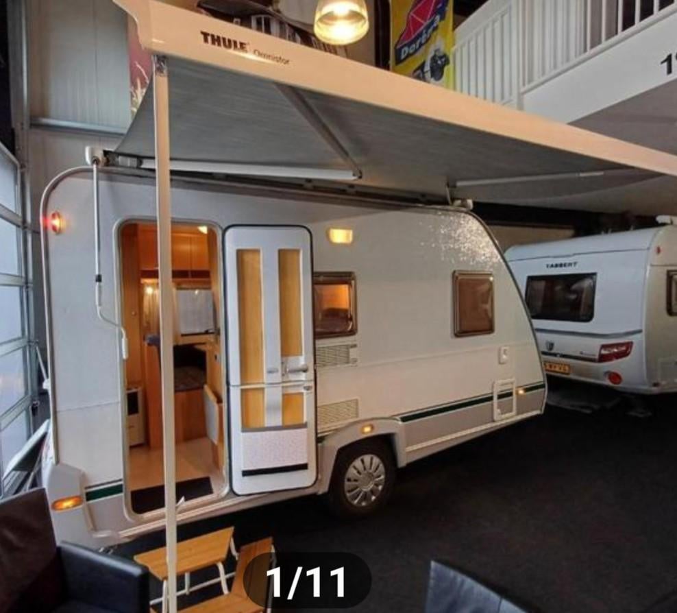 Te koop lichtgewicht Eifelland Holiday 400S/Thule omnistor, Vast bed, Treinzit, 750 - 1000 kg, Koelkast