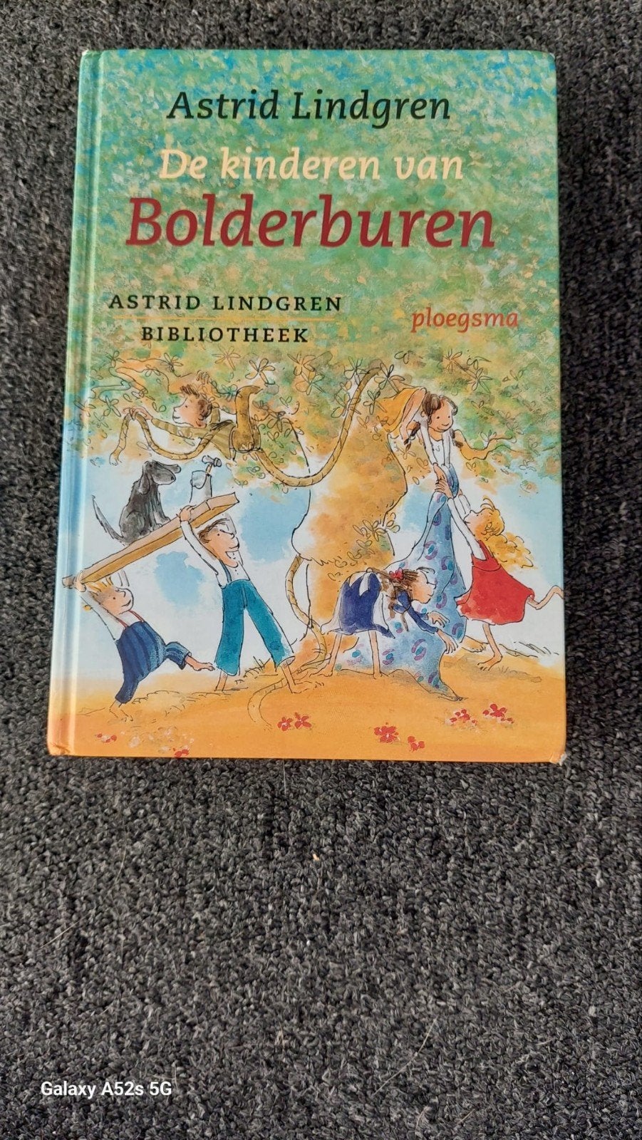 De Kinderen van Bolderburen - Astrid Lindgren, Boeken, Ophalen of Verzenden, Gelezen, Astrid Lindgren, Fictie algemeen