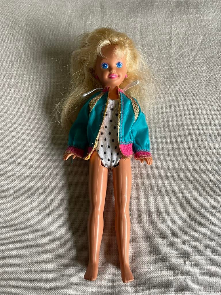 Vintage Stacie Barbie gemerkt MATTEL 1991 + badpak + jasje., Ophalen of Verzenden, Zo goed als nieuw, Pop
