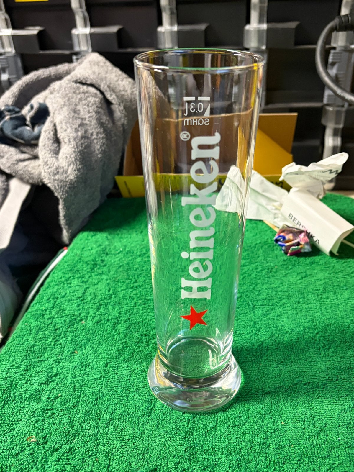 Mooi gaaf lang smal Heineken glas, Verzamelen, Ophalen of Verzenden, Nieuw, Bierglas