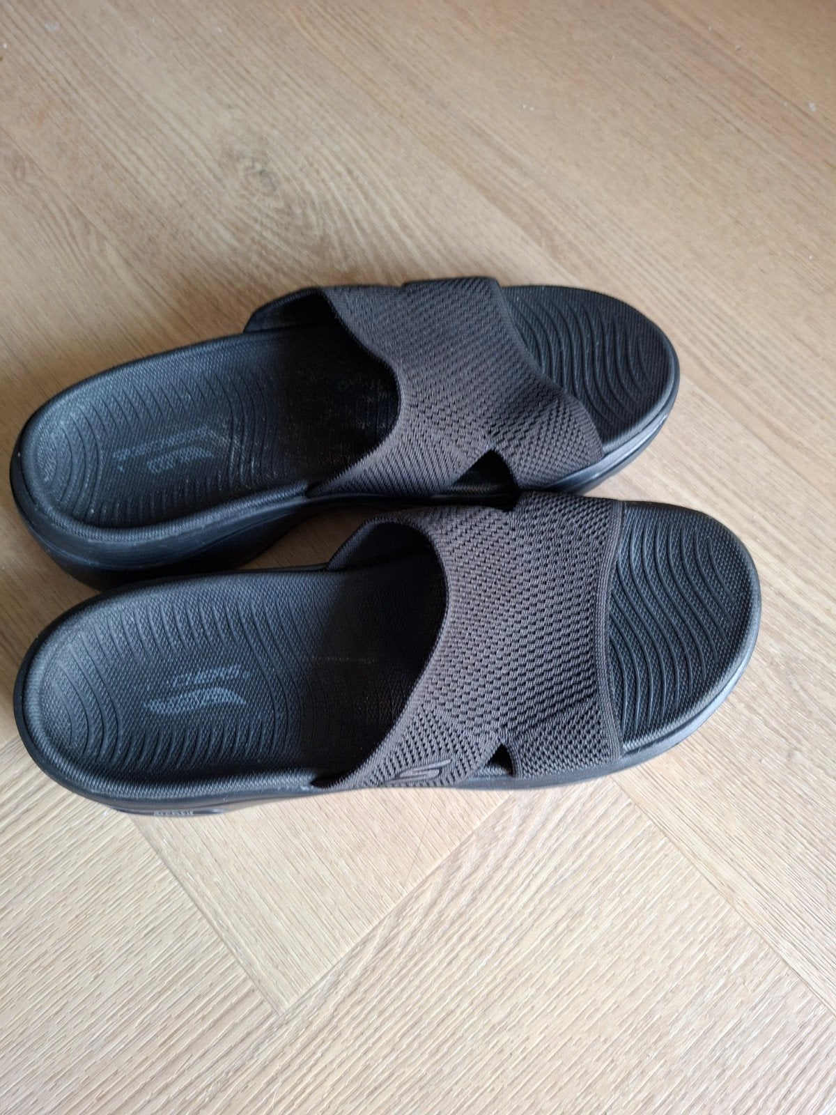 SKETCHER Arch Fit ,nieuw !! maat 38, Slippers, Zwart, Ophalen of Verzenden, Nieuw