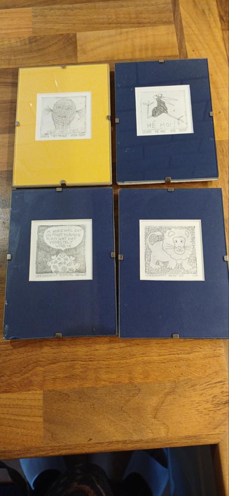 Vier ingelijste etsen/aquarellen met humoristische teksten, Antiek en Kunst, Kunst | Etsen en Gravures, Met tekst, Dagelijks leven