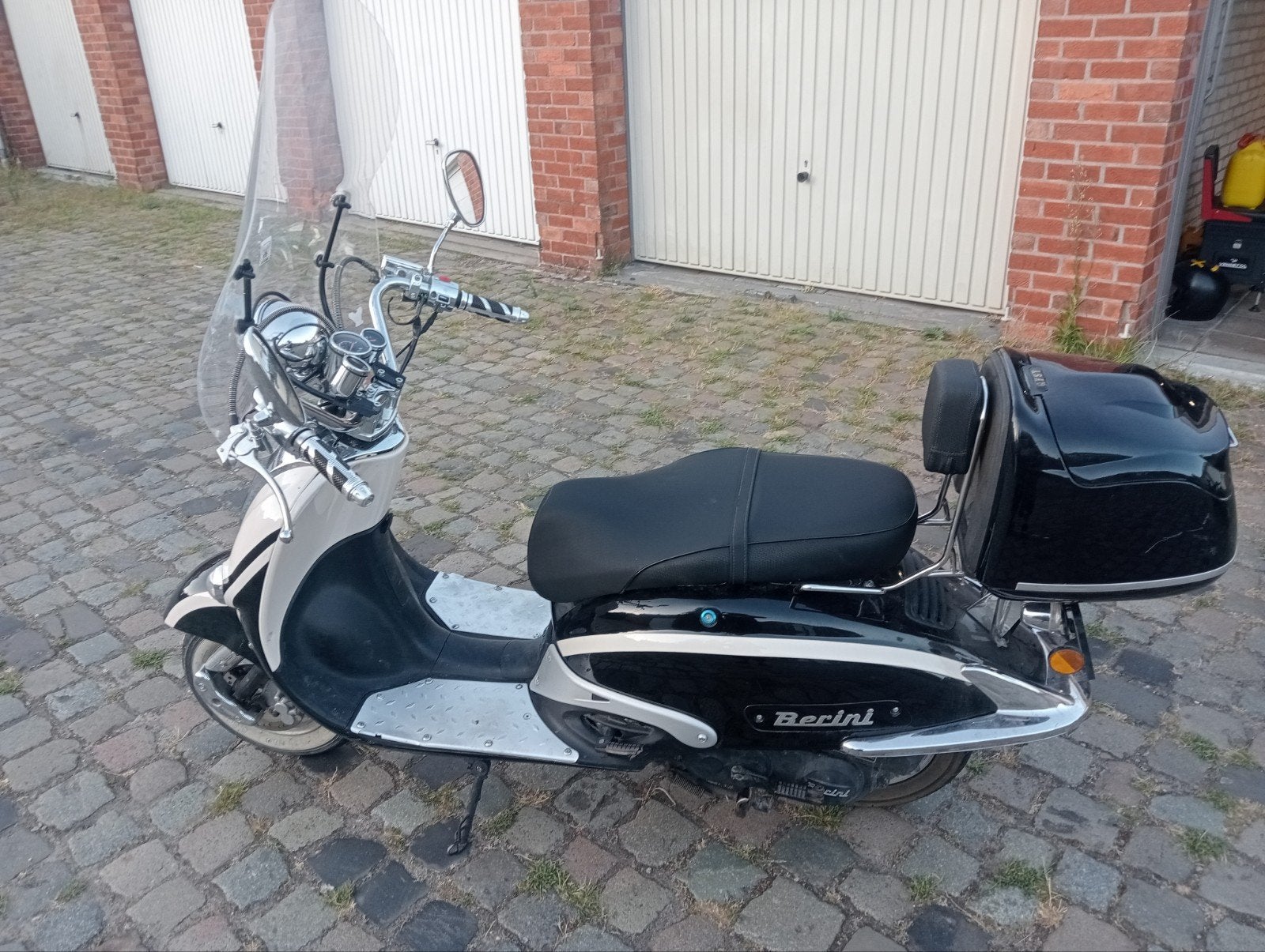 2021 Berini retro scooter Injectie, Fietsen en Brommers, Snorfietsen en Snorscooters, Gebruikt, Benzine, Ophalen, Overige merken