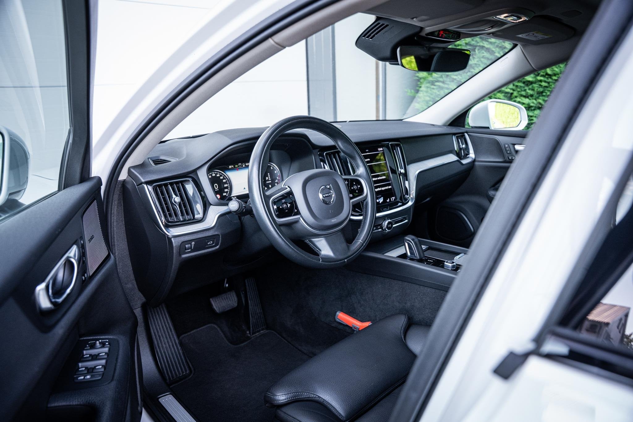 Volvo V60 Cross Country 2.0 250pk B5 AWD Pro OrgNL Panorama|, Auto's, Dealer onderhouden, Euro 6, 4 cilinders, 1969 cc