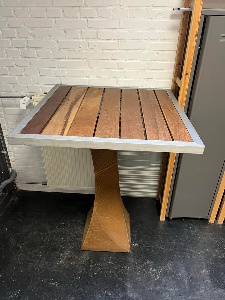 Statafel voor in de tuin (of binnen), Ophalen, Gebruikt, Vierkant, Hout