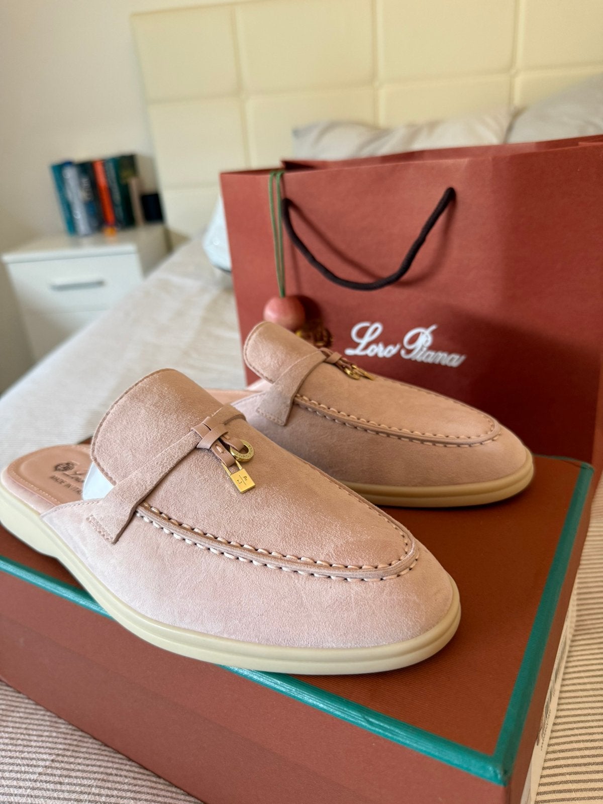 Loro piana, Kleding | Dames, Schoenen, Instappers, Nieuw, Ophalen of Verzenden, Roze