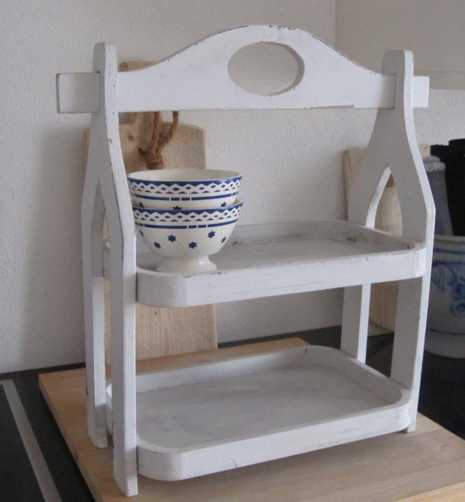 Stoer en sober - houten bordenrek, Ophalen