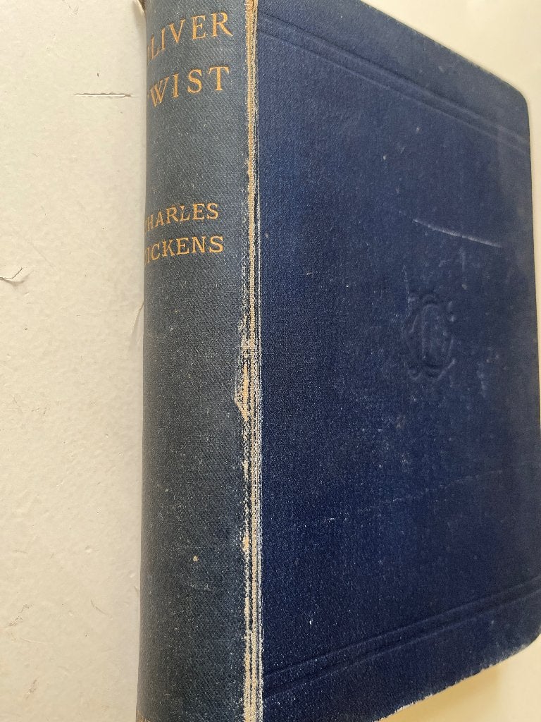 Oliver Twist - Charles Dickens (1895), Gelezen, Europa overig, Ophalen of Verzenden, Charles Dickens