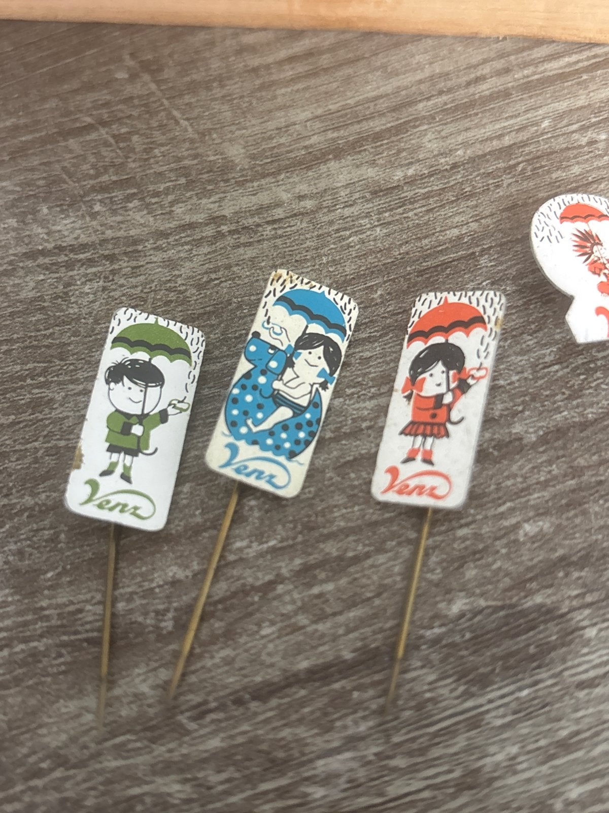 Vintage Venz hagelslag pins - set van 5, Verzamelen, Ophalen of Verzenden, Gebruikt, Merk, Speldje of Pin