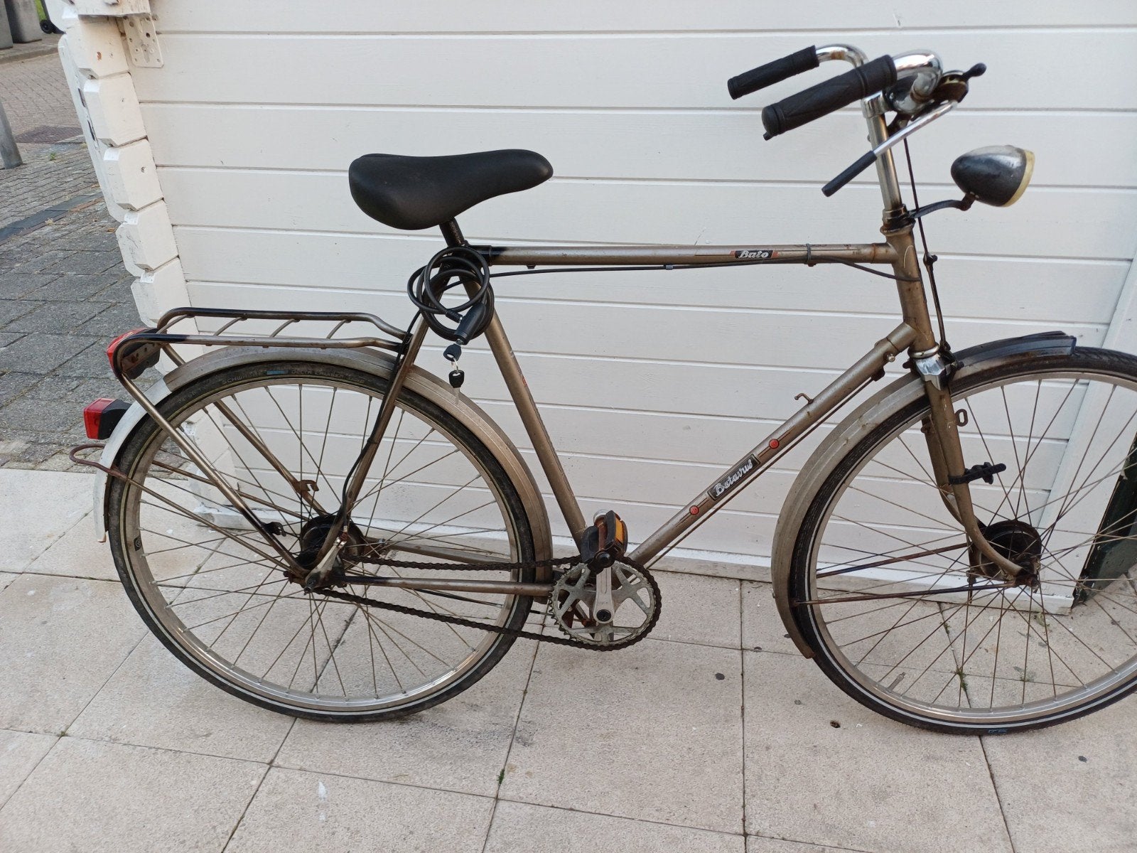 Sterke Batavus igst met slot en Schwalbe anti-lekbanden, Ophalen, Gebruikt, Batavus, 57 tot 61 cm