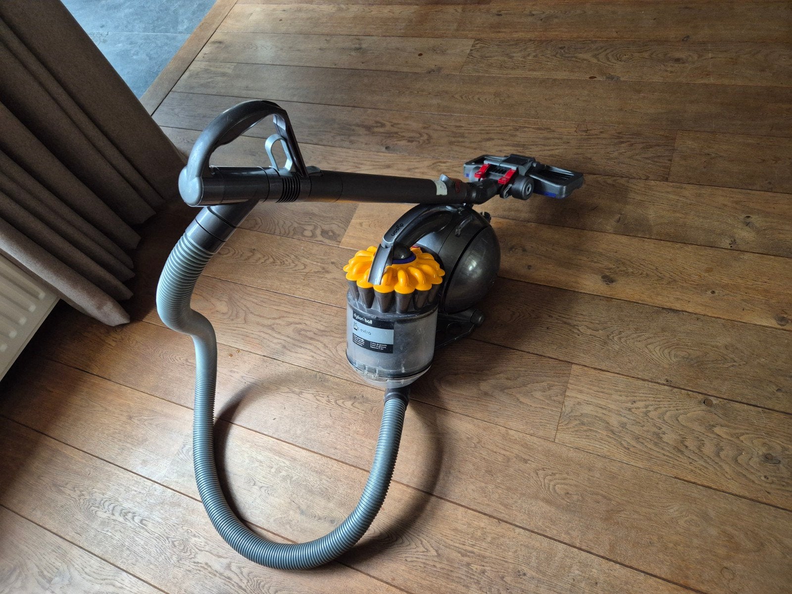 Dyson Ball stofzuiger met accessoires, Ophalen, Gebruikt, Geschikt voor harde vloeren, Dyson