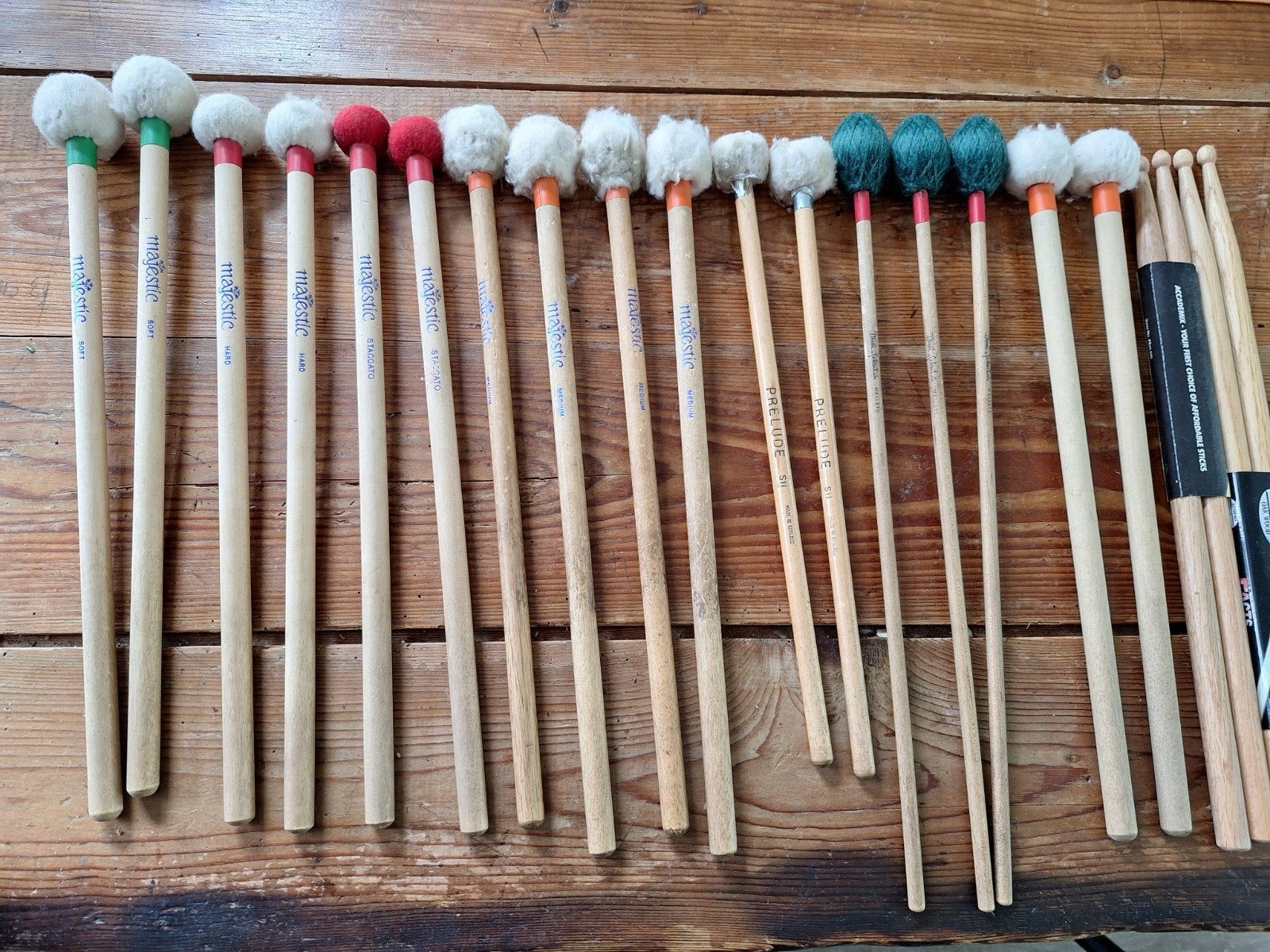 Grote collectie drumstokken en mallets (Majestic, Accademix), Ophalen of Verzenden, Gebruikt