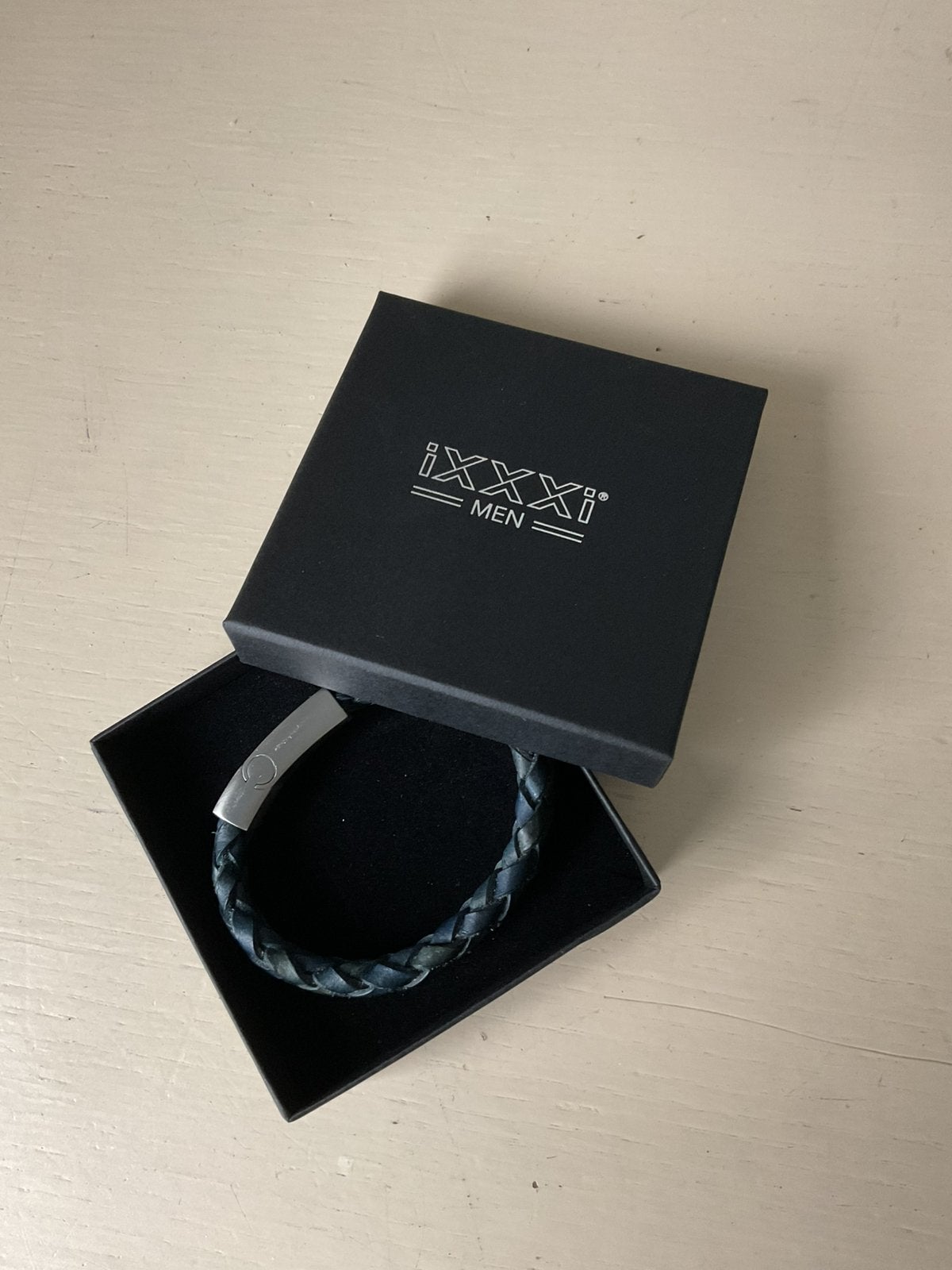 iXXXi MAN ARMBAND, Ophalen of Verzenden, Zo goed als nieuw, Blauw, Leer