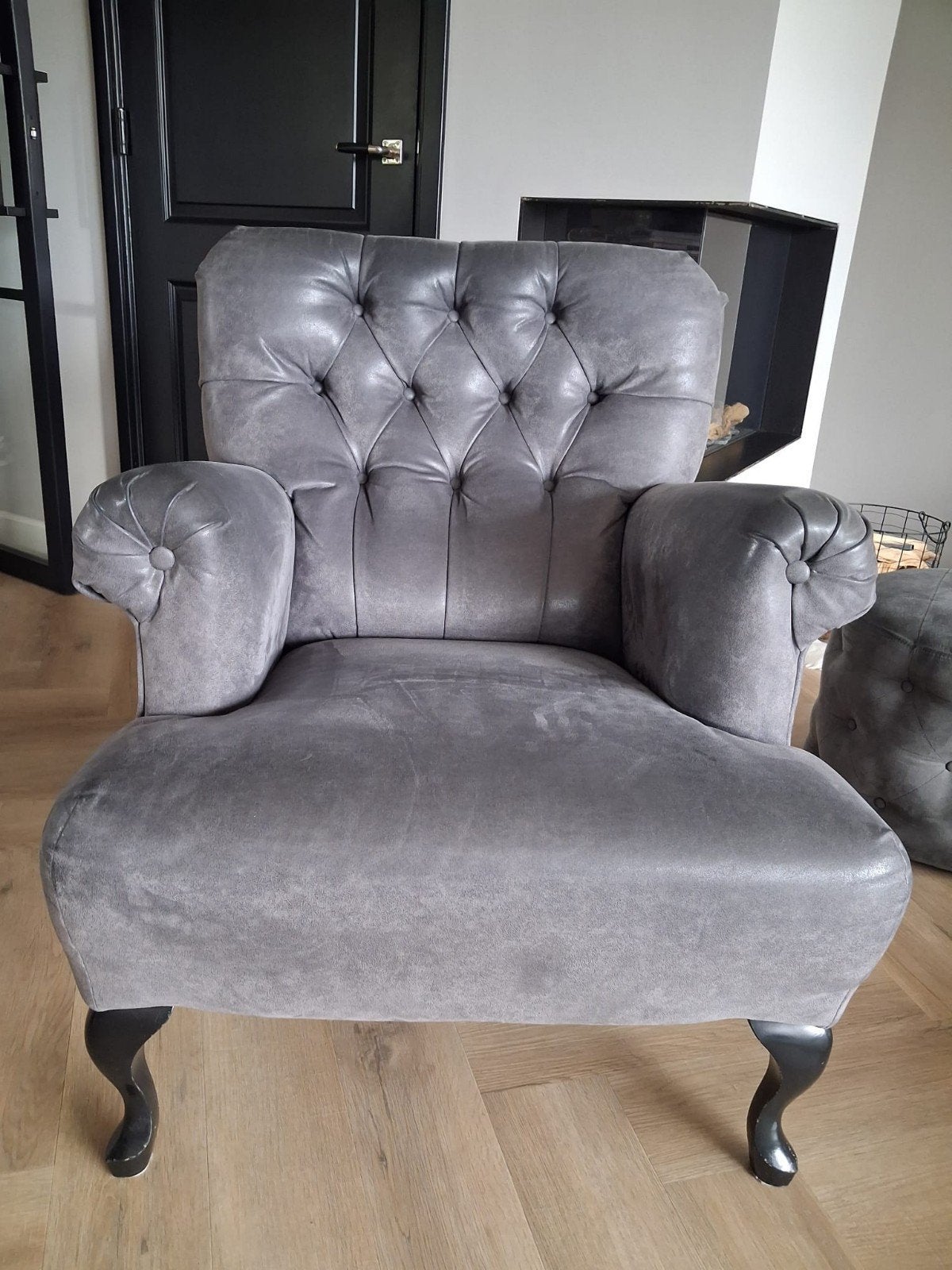 brocante Chesterfield look fauteuil recycled leer SOTRUE, Ophalen, Zo goed als nieuw, Leer, 75 tot 100 cm