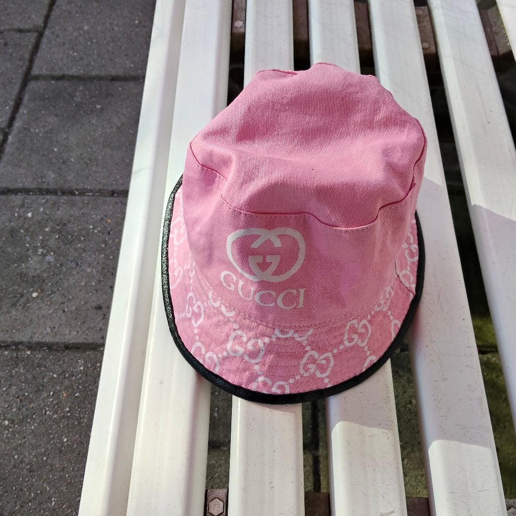 Gucci pet roze, Ophalen of Verzenden, Zo goed als nieuw, Gucci, Pet