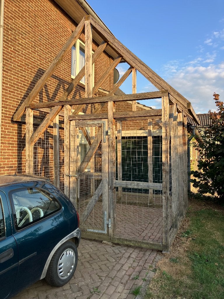 Tuinhuisje/ hondenhok/kippenhok, Ophalen, Zo goed als nieuw