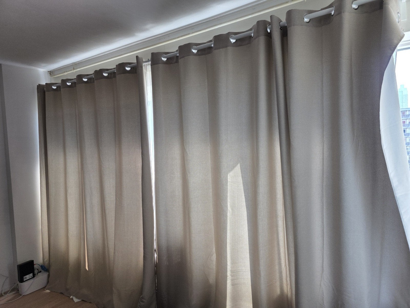Verduisterende gordijnen met ringen en roedes  - Beige, Ophalen, Overige materialen, Gebruikt, Beige