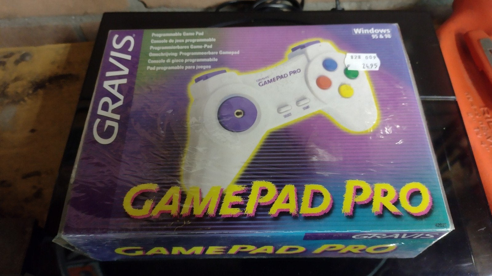 Vintage Gravis GamePad Pro  nieuw ! voor Windows 95 & 98, Computers en Software, Vintage Computers, Ophalen
