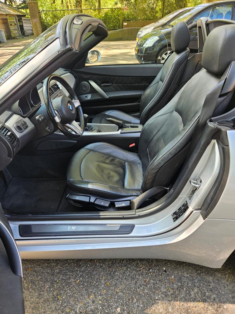 BMW Z4 2.5 I Roadster 2003 Grijs, Achterwielaandrijving, Zwart, Cabriolet, Automatische klimaatregeling