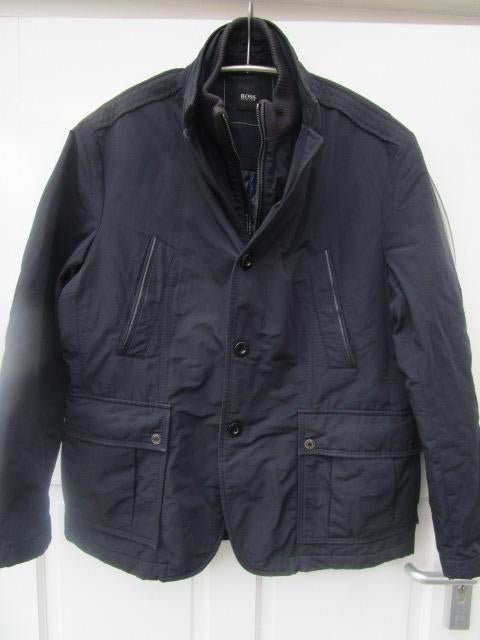 Zwarte Hugo Boss jas, maat 56, valt als L, Kleding | Heren, Jassen | Winter, Ophalen, Maat 52/54 (L), Zwart, Zo goed als nieuw