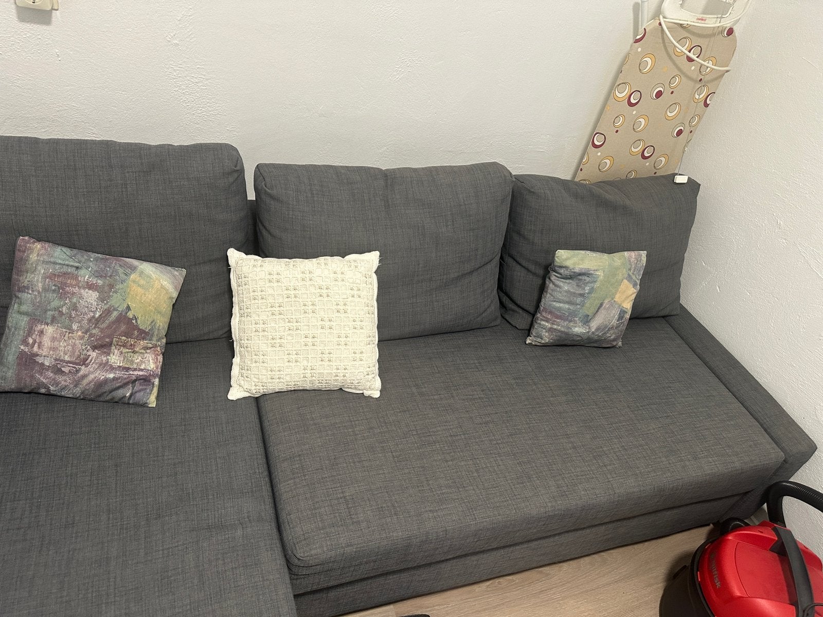 Mooie en comfortabele IKEA L-bank / Hoekbank (Donkergrijs), Ophalen, Zo goed als nieuw, Vierpersoons of meer