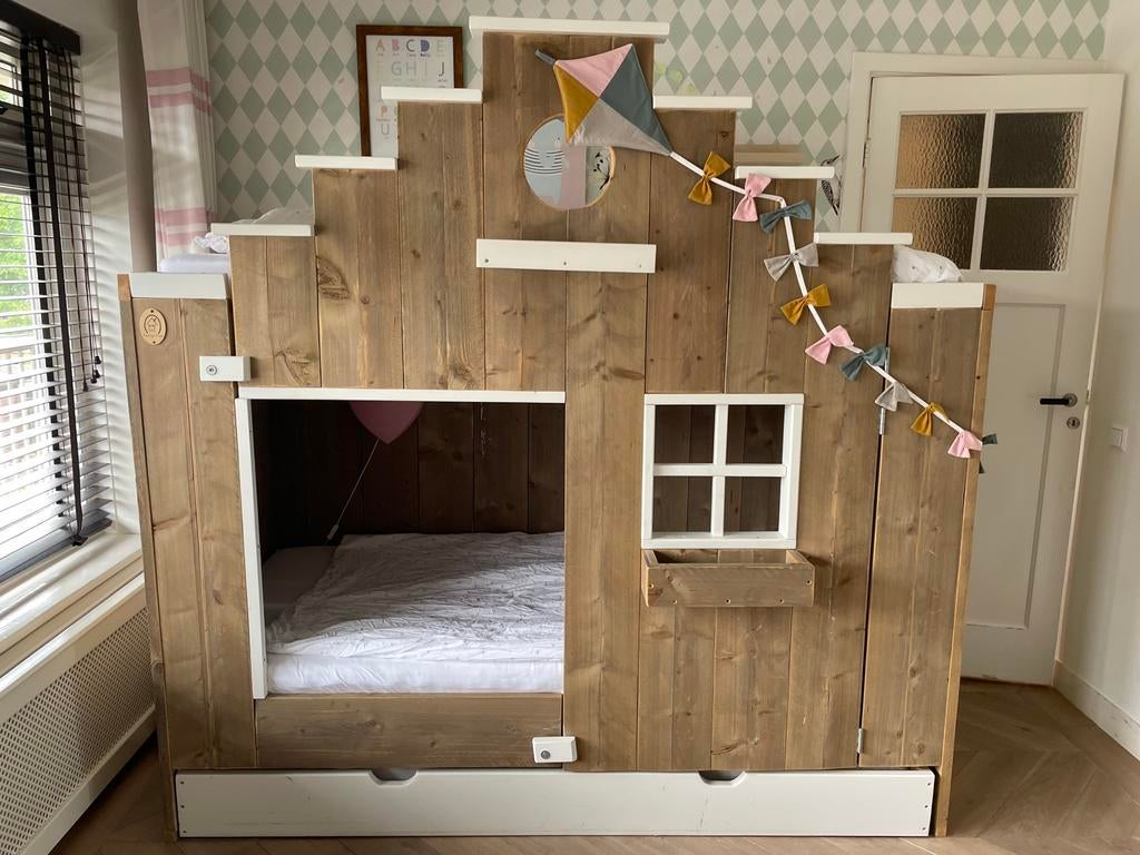 Stapelbed Vogelhuisje Saartje Prum/Fanfare, Kinderen en Baby's, Kinderkamer | Stapelbedden en Hoogslapers, Ophalen, Zo goed als nieuw