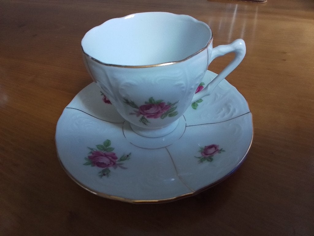 Vintage Koffiekopje &schotel van Bernadotte Tsjechoslowakije, Gebruikt, Ophalen of Verzenden, Overige stijlen, Kop(pen) en/of Schotel(s)