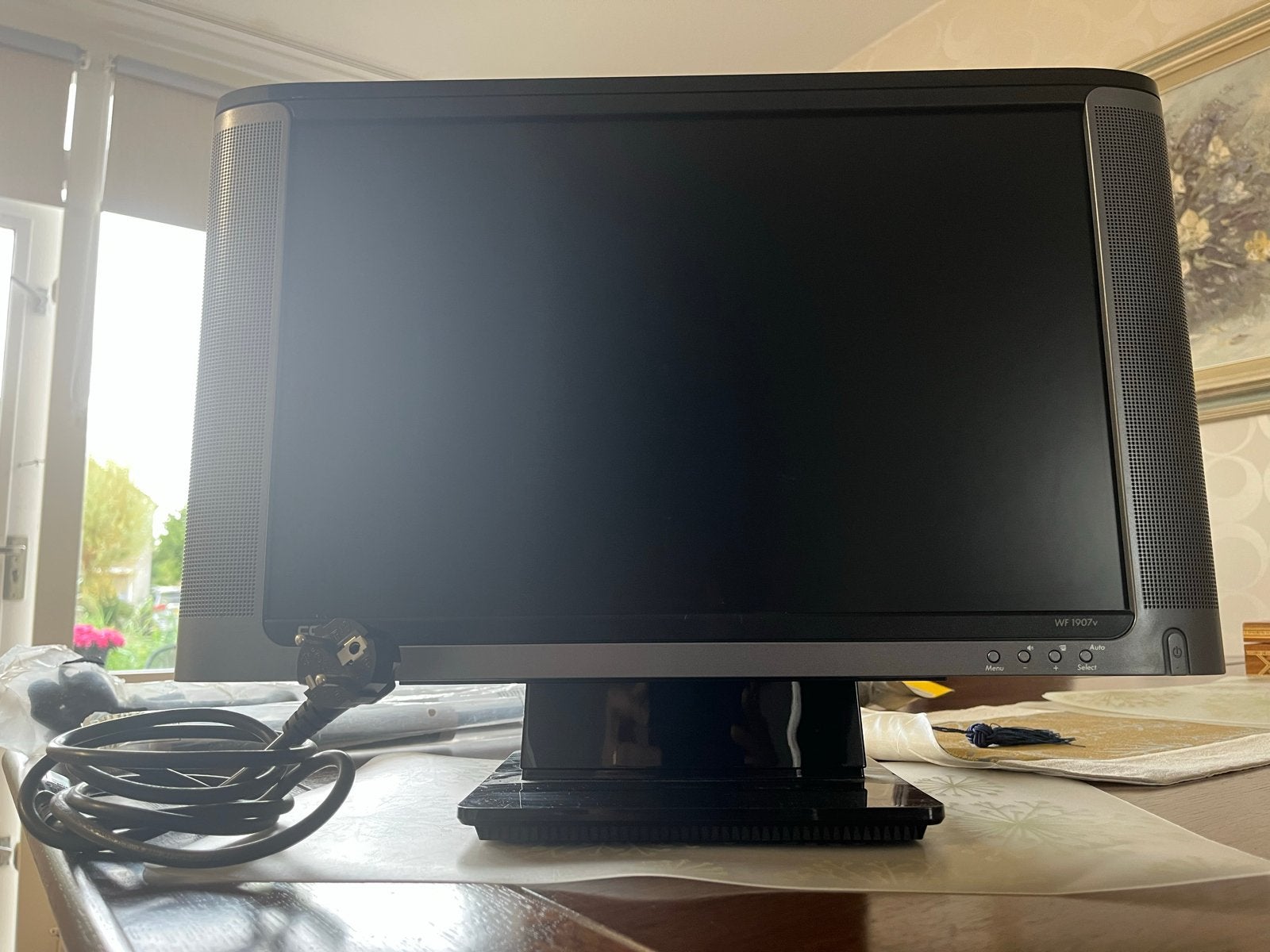 Compaq WF1907v Monitor, Computers en Software, Ophalen, Gebruikt, 60 Hz of minder, Ingebouwde speakers