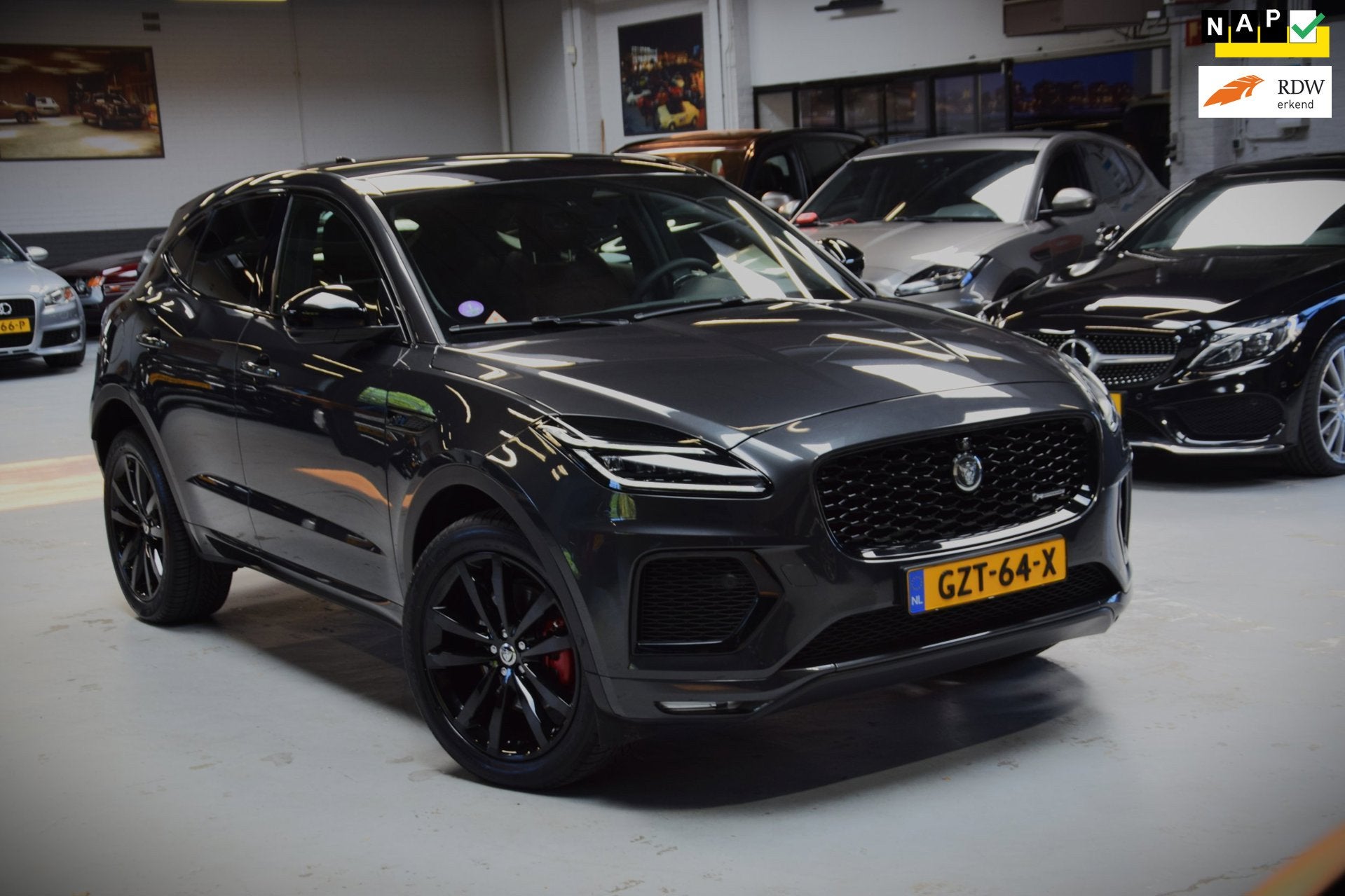 Jaguar E-PACE 1.5 P270e R-Dynamic HSE Navi|Leder|1e Eig|Deal, Dealer onderhouden, Euro 6, 2102 kg, Hybride Elektrisch/Benzine