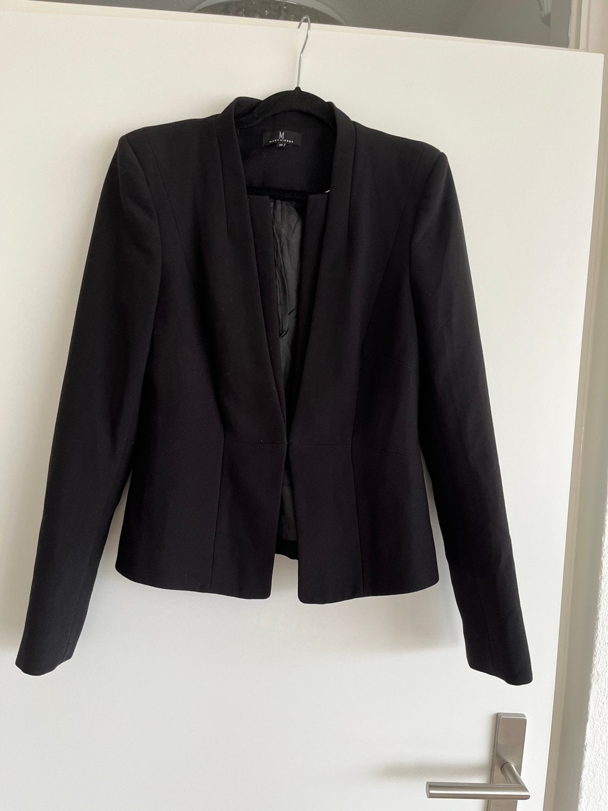 Mart Visser zwarte blazer maat 38, Kleding | Dames, Jasjes, Kostuums en Pakken, Maat 38/40 (M), Zwart, Ophalen of Verzenden, Zo goed als nieuw