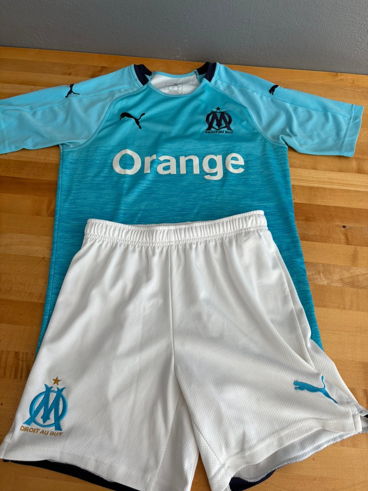 Olympique Marseille tenue+jasje Maat 164 PUMA, Maat XS of kleiner, Ophalen, Set