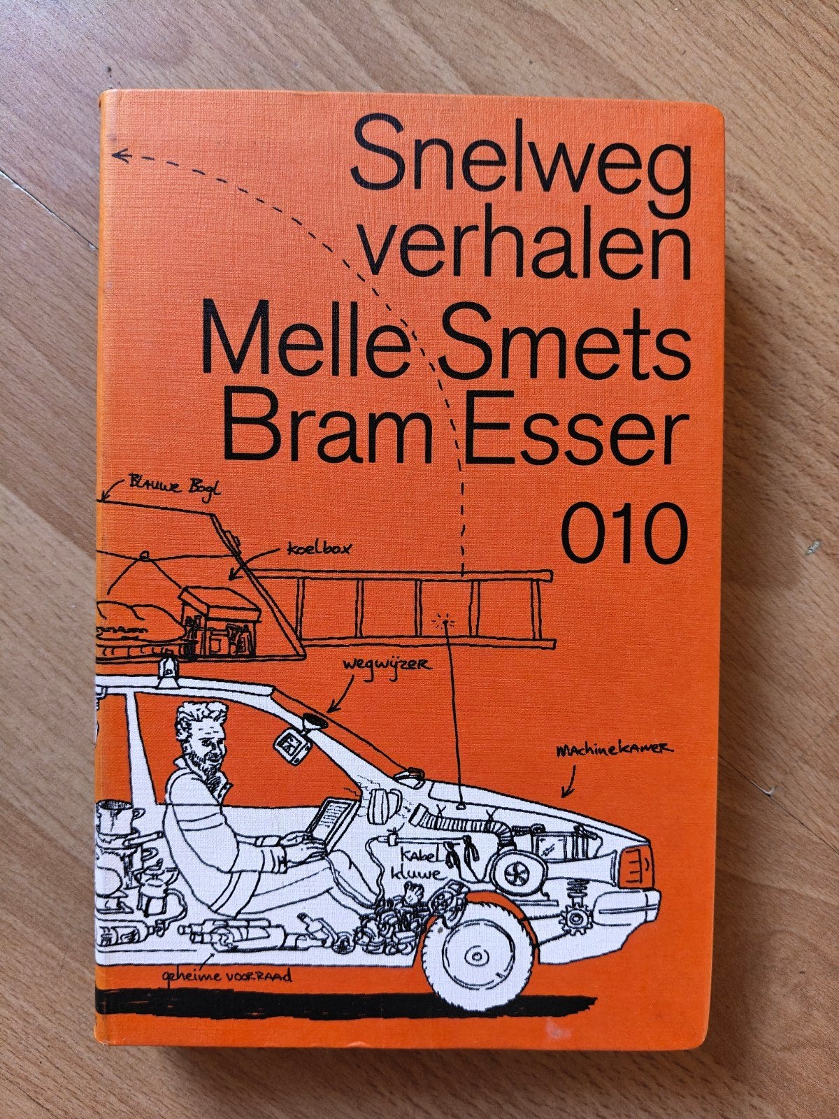 Snelwegverhalen - Expedities Naar Het Nieuwe Nederland, 2011, Ophalen of Verzenden, 20e eeuw of later, Zo goed als nieuw