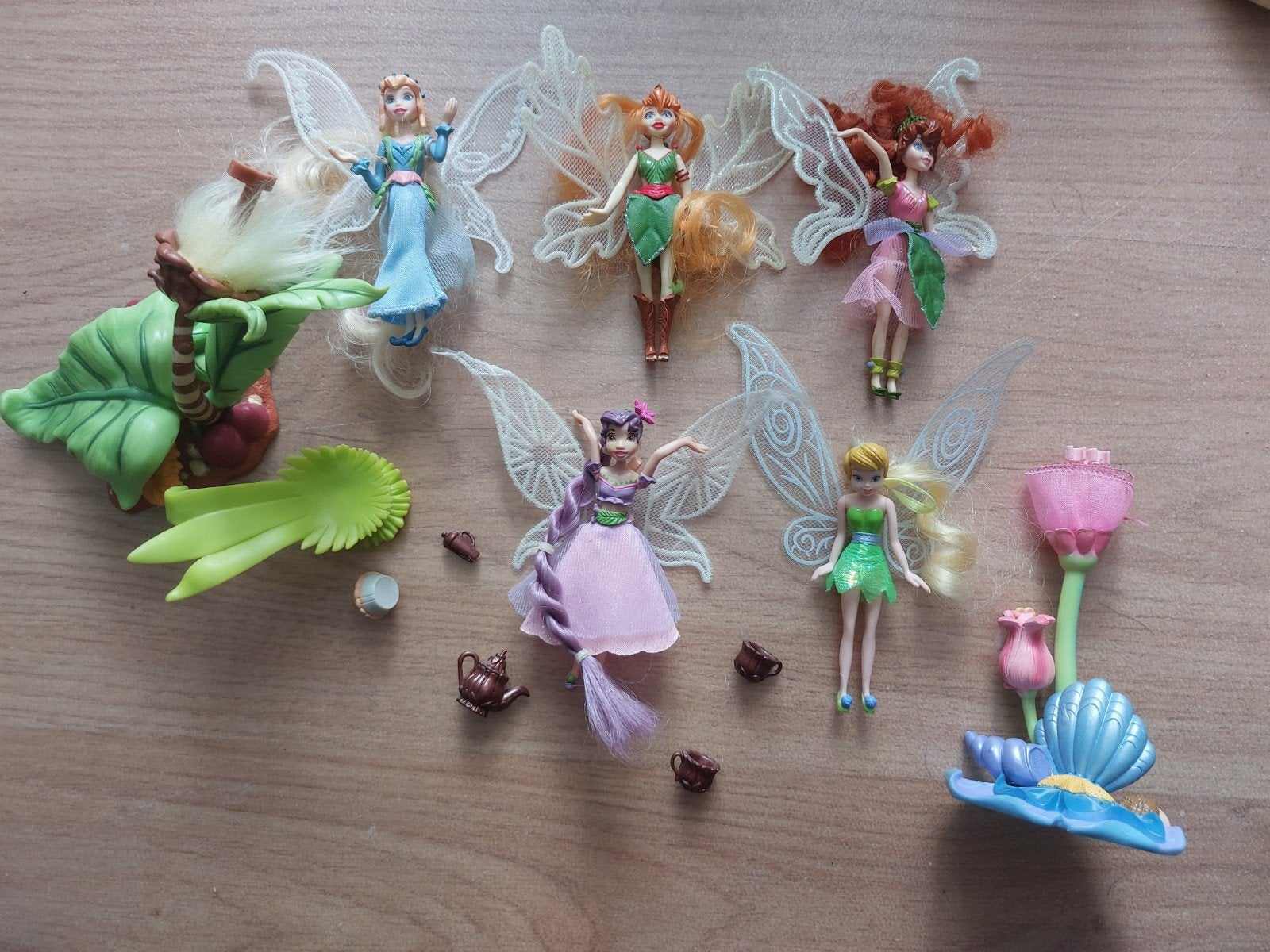 Tinkerbell en vriendinnen-huis met elfenpoppetjes, Ophalen of Verzenden, Assepoester of Belle, Gebruikt, Beeldje of Figuurtje