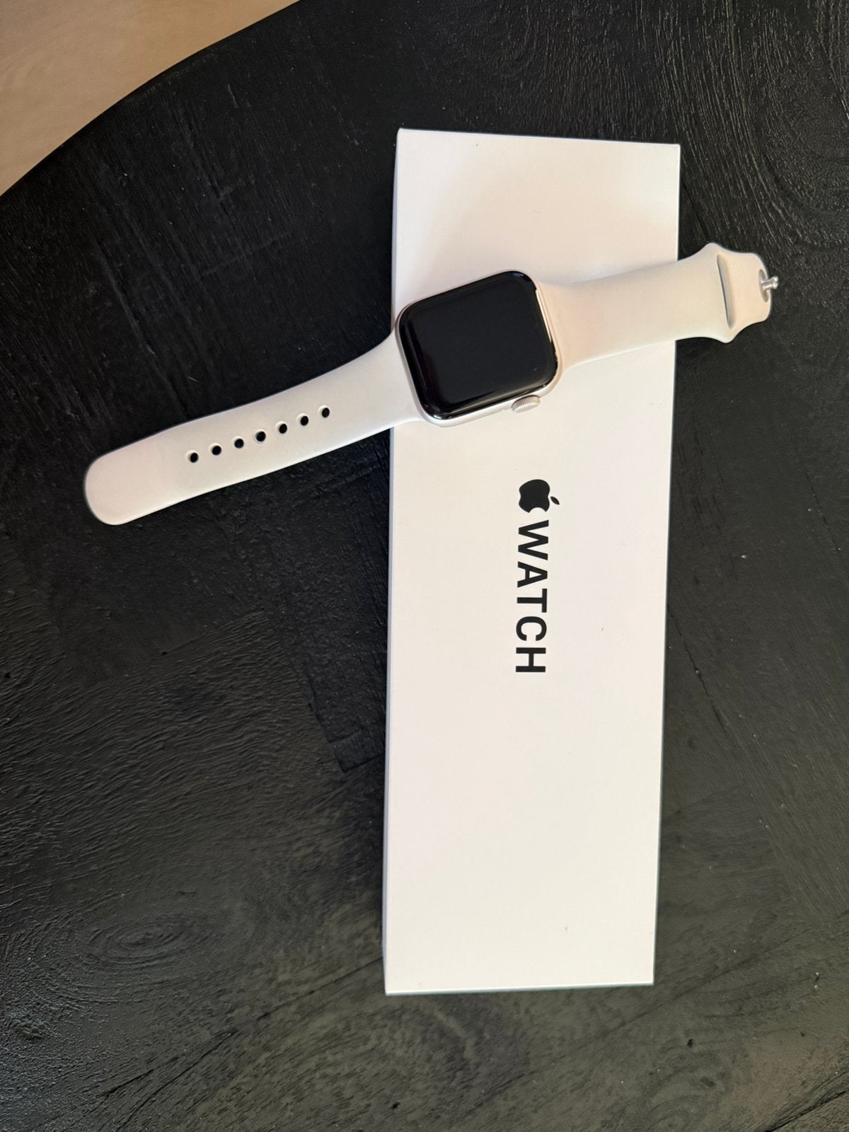 Apple watch SE, Sieraden, Tassen en Uiterlijk, Smartwatches, Zo goed als nieuw, iOS, Wit, Waterdicht, Ophalen