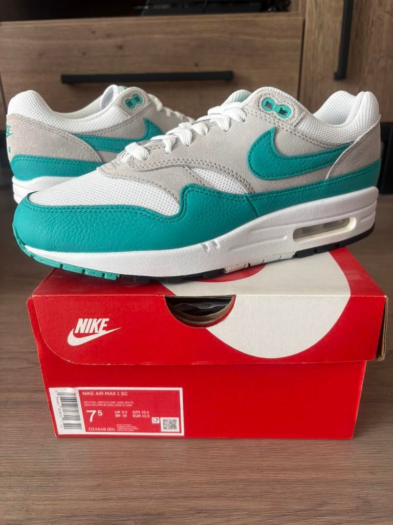 Nike air max 1 clear jade, Ophalen of Verzenden, Zo goed als nieuw, Blauw, Sneakers of Gympen