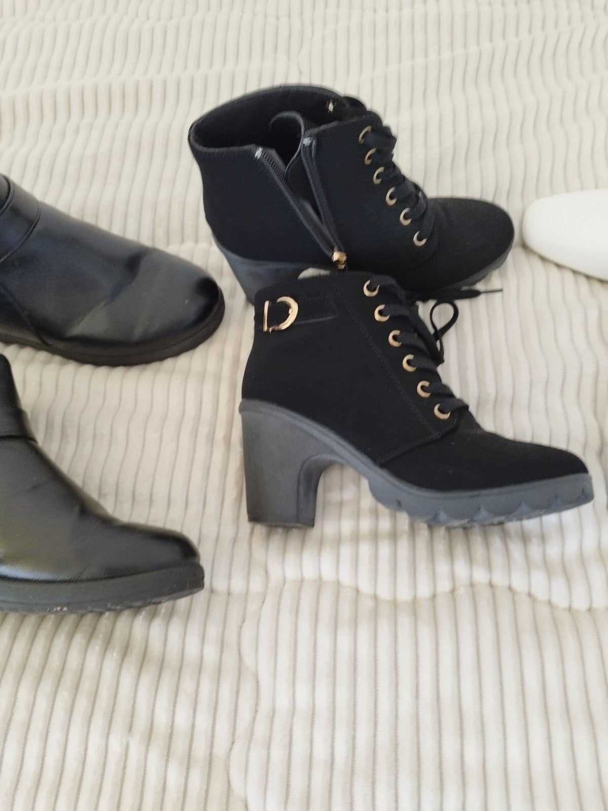 Nieuwe zwarte Boots zijn helemaal nieuw. Maat 36., Ophalen, Nieuw, Zwart