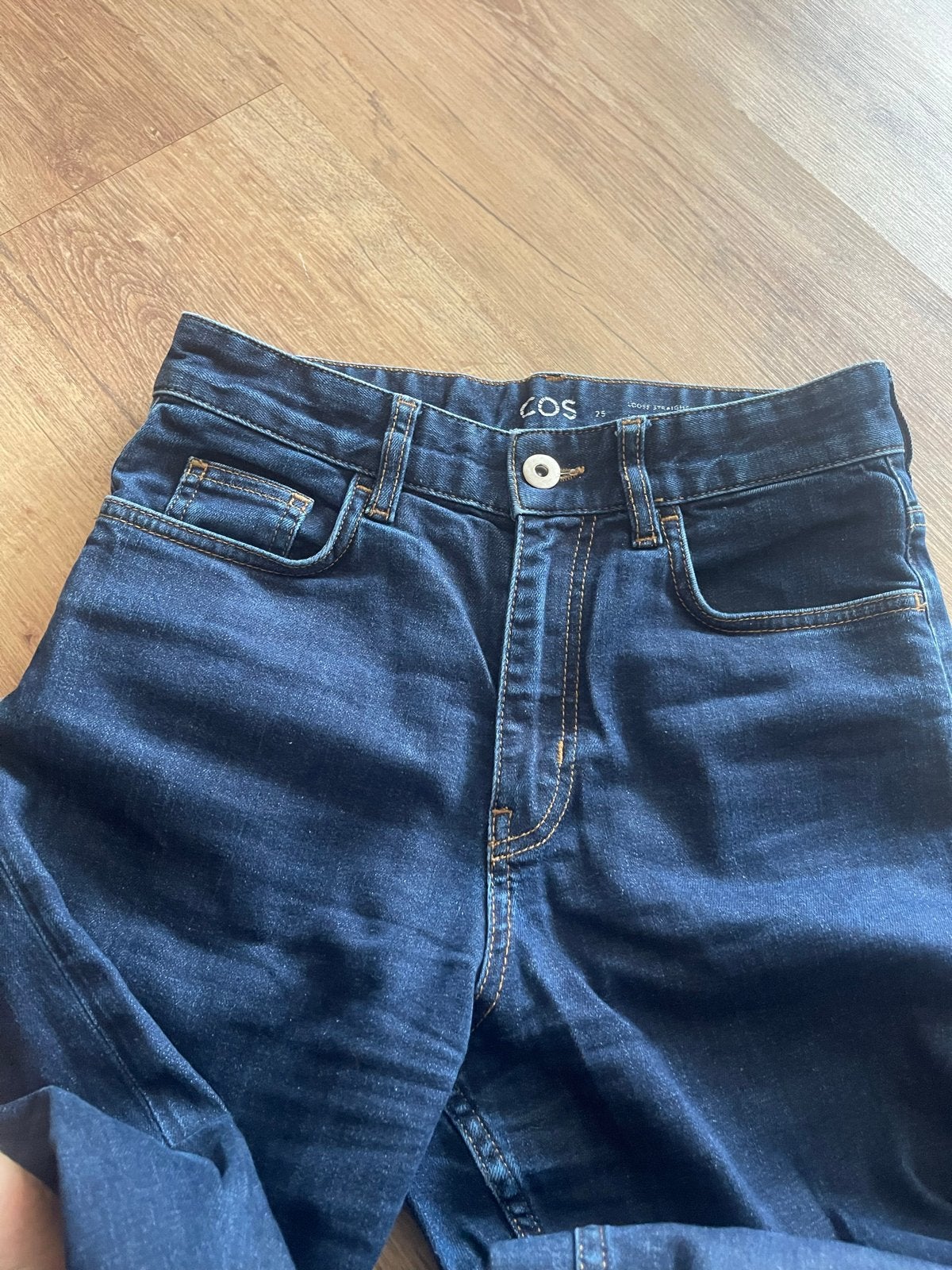 COS Loose Straight Jeans - Maat 25, Ophalen of Verzenden, Zo goed als nieuw, Blauw, W27 (confectie 34) of kleiner