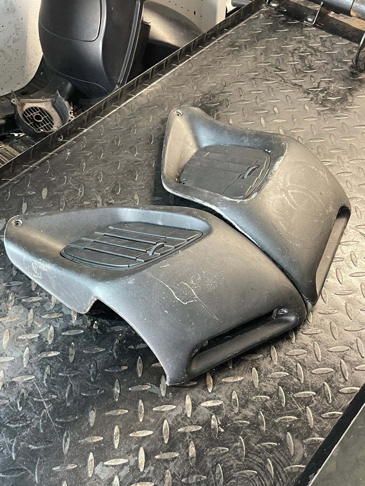 Luchtroosters / Radiatorkap Gilera Runner 50 / 125 / 180, Ophalen of Verzenden, Gebruikt, Kap