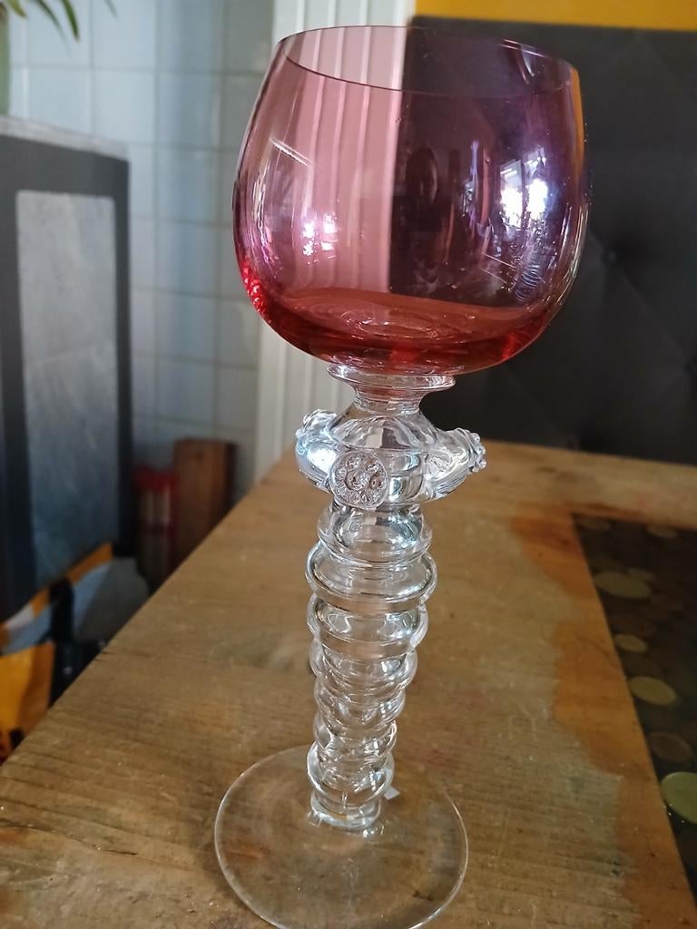 Mooie aparte roemer roze, Ophalen