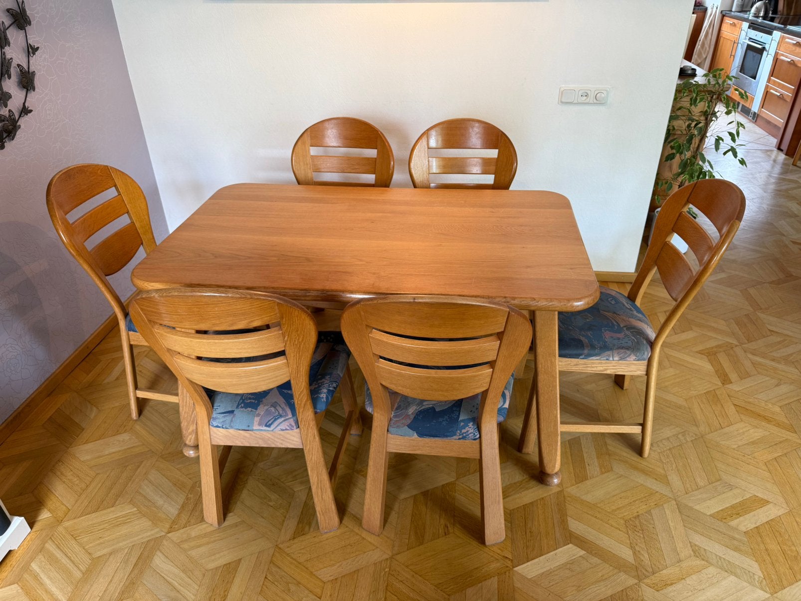 Massief blank eiken houten eettafel met 6 stoelen., Ophalen, Gebruikt, X, 4 tot 6 stoelen