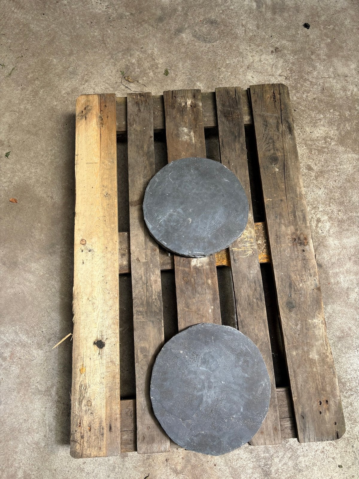 2 Natuursteen Staptegels - Rond 35cm, 3cm dik, Ophalen, Gebruikt, Natuursteen, Overige typen