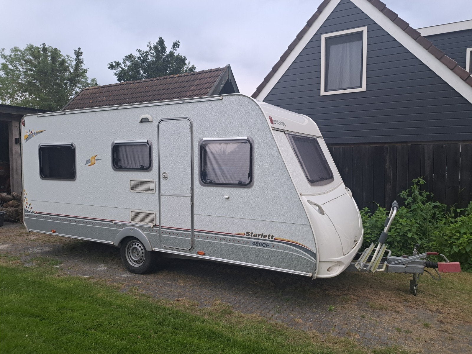 Caravan Sterckeman Starlett 486 CE (2008) voor 6 personen, Caravans en Kamperen, Caravans, Sterckeman, Rondzit, Koelkast, 750 - 1000 kg