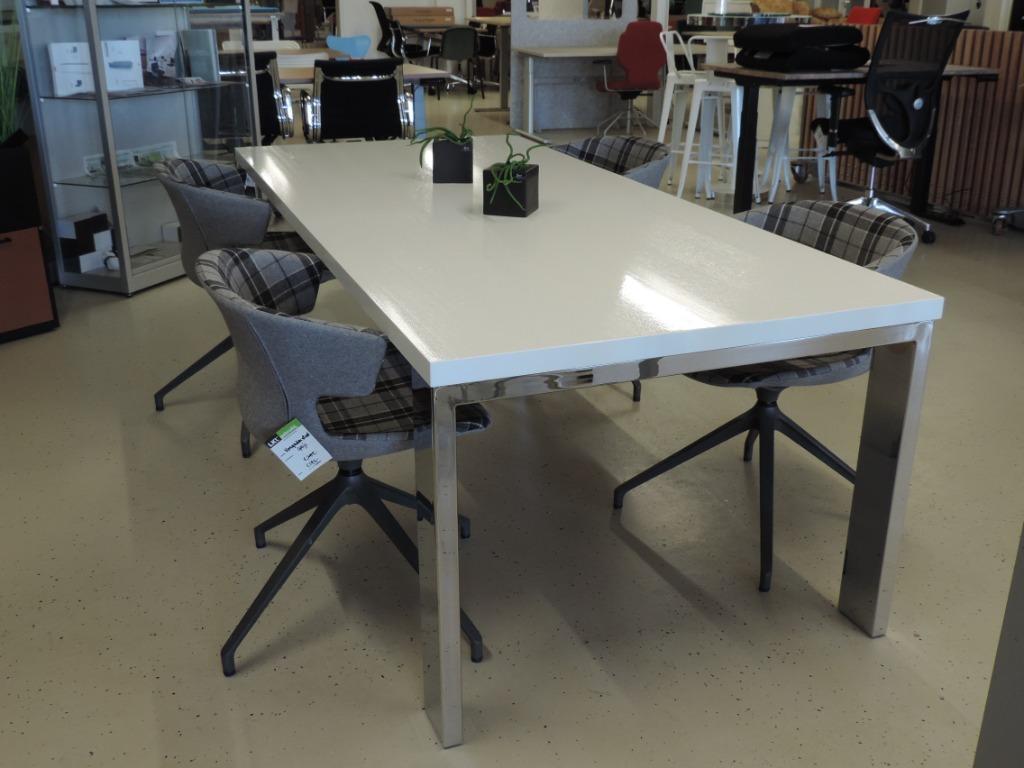 Gispen Today JDB 607 tafel | 220x100 | blad met houtnerf, Huis en Inrichting, Tafels | Eettafels, Zo goed als nieuw, 50 tot 100 cm