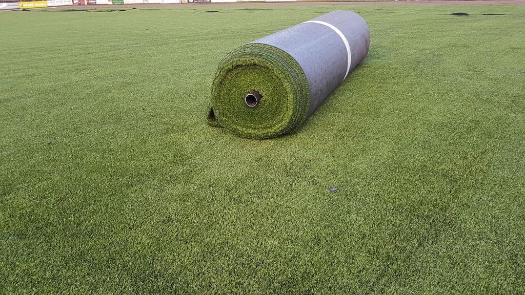 Volle Rol Kunstgras (190m2) 3m x 64m Middenlijn €450,-, Tuin en Terras, Gras en Kunstgras, Ophalen, Kunstgras, Gebruikt, Boerhaaveweg 10